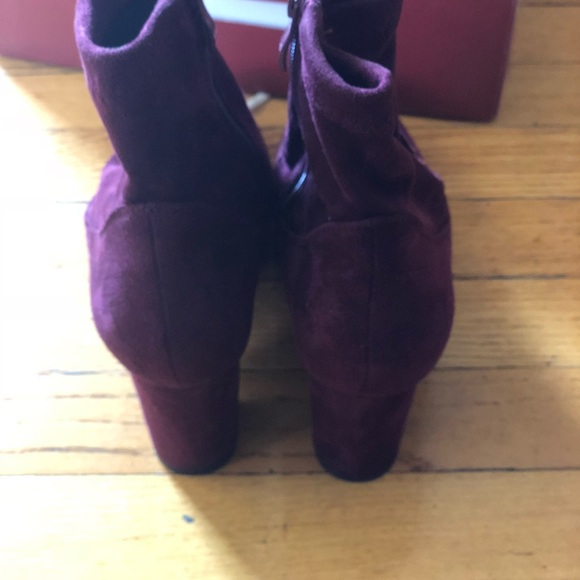 Worn once! Faux Suede burgundy color booties - Picture 4 of 5